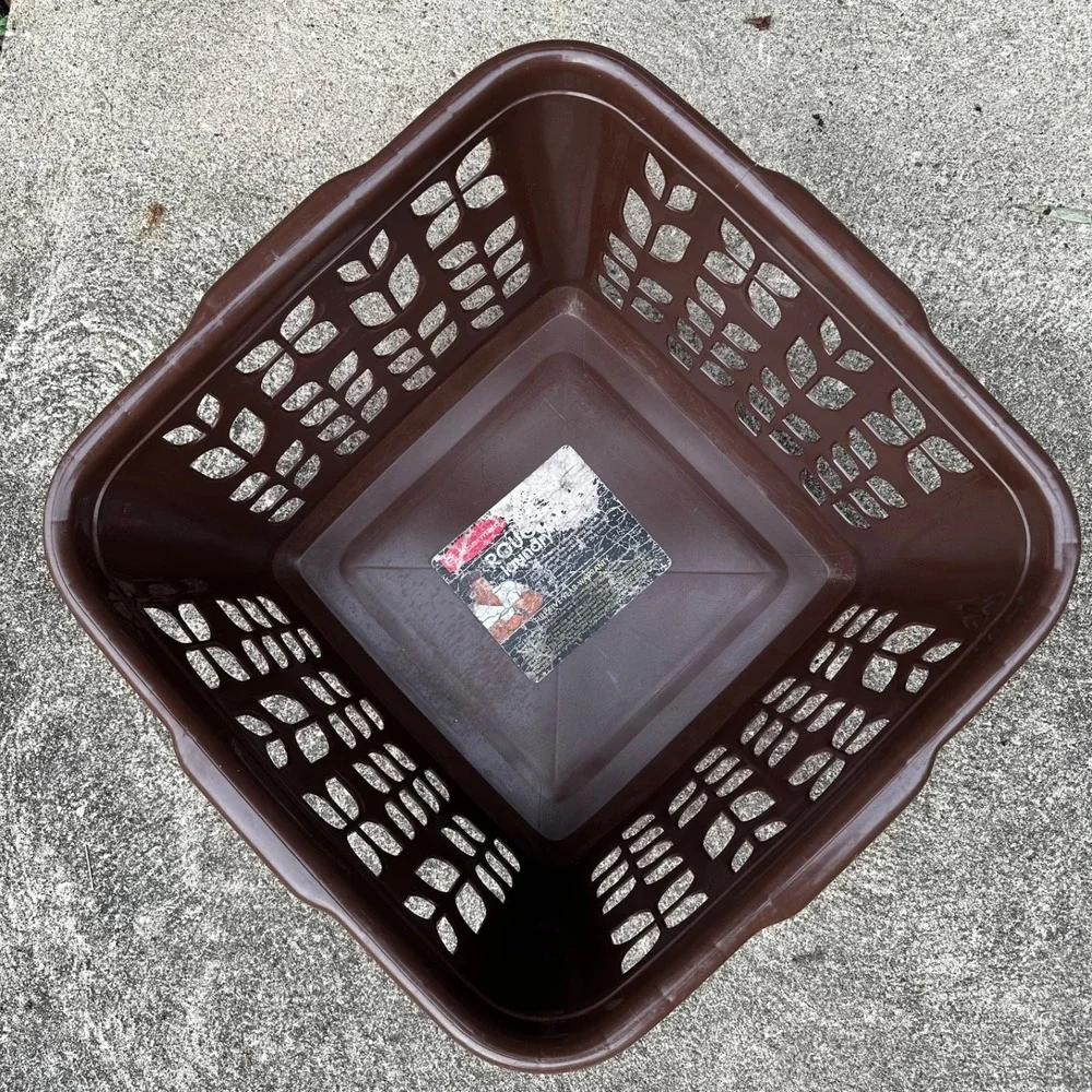 Rubbermaid this vintage